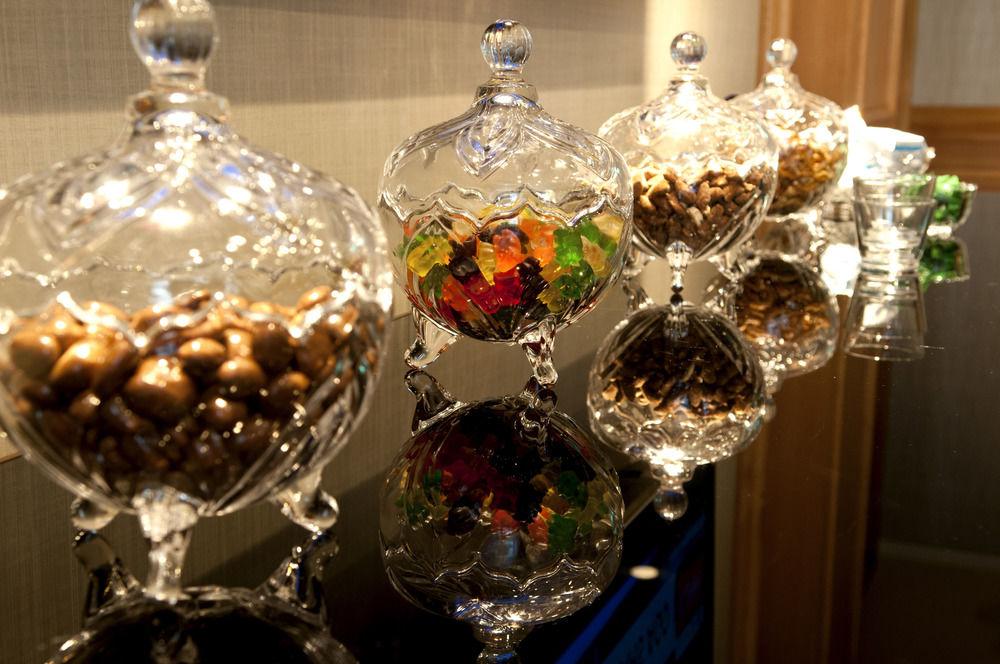 The Sherwood Taipei Exterior photo A candy buffet