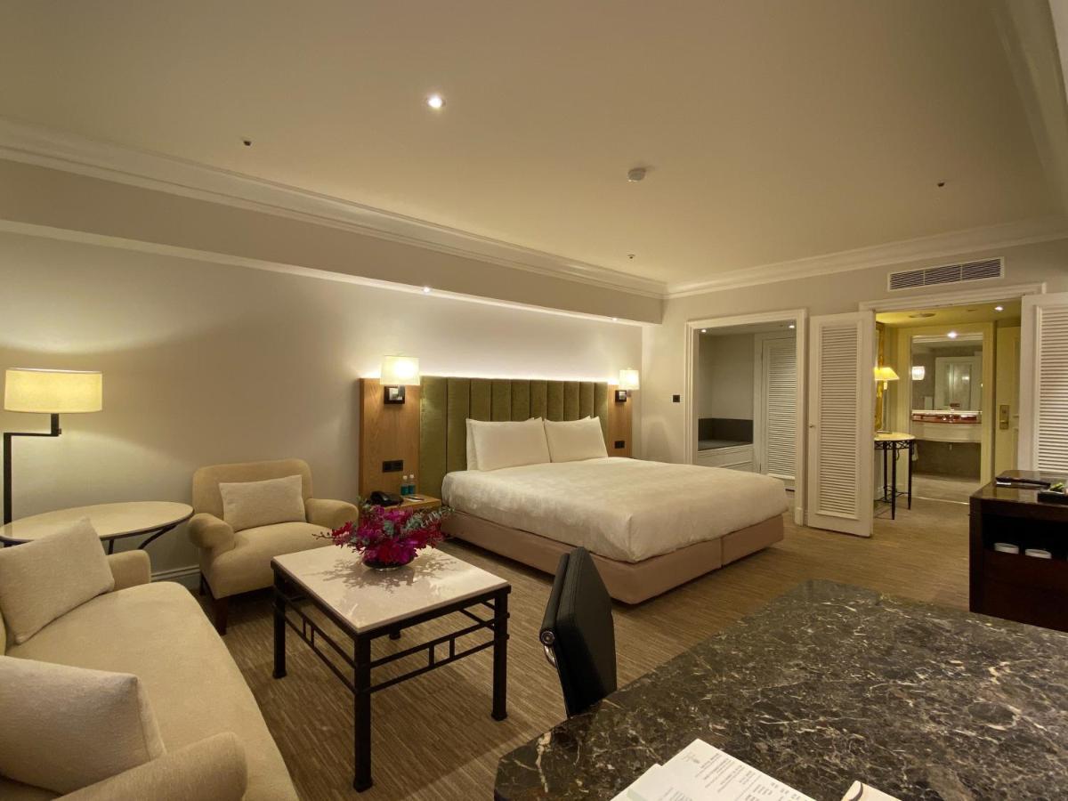 The Sherwood Taipei Exterior photo Deluxe Suite