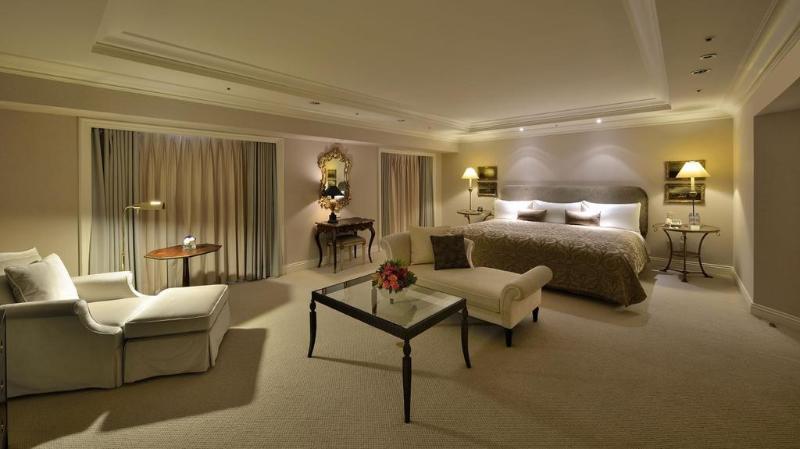 The Sherwood Taipei Exterior photo A suite at the Mandarin Oriental, London